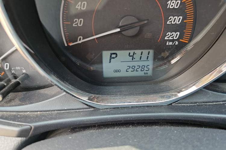 Used Toyota YARiS L Zhi Xiang 2021 1.5L CVT Leading Edition Odometer Close Up