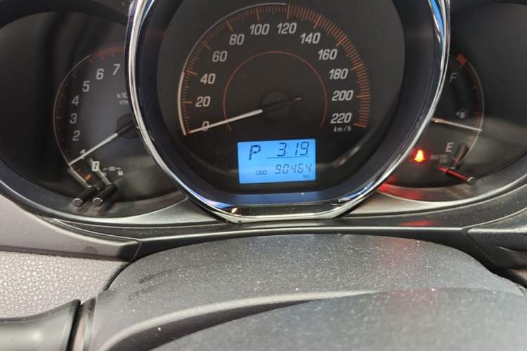 Used Toyota YARiS L Zhi Xiang 2021 1.5L CVT Leading Edition Odometer Close Up