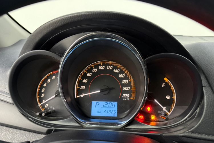 Used Toyota YARiS L Zhi Xiang 2021 1.5L CVT Leading Edition Odometer Close Up