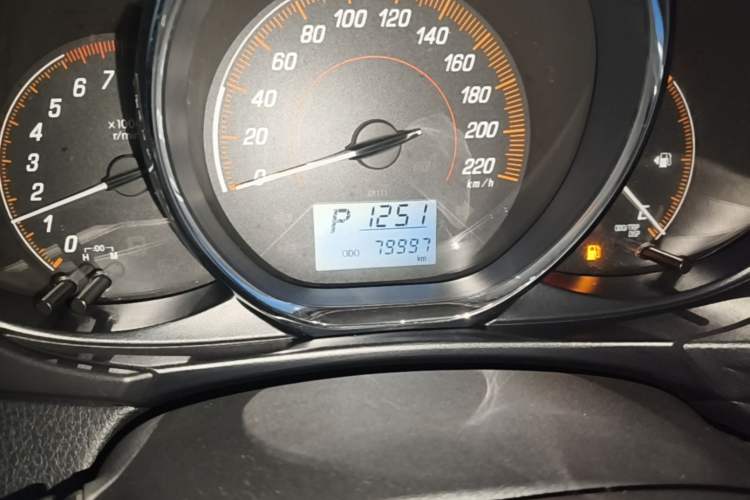Used Toyota YARiS L Zhi Xiang 2021 1.5L CVT Leading Edition Odometer Close Up