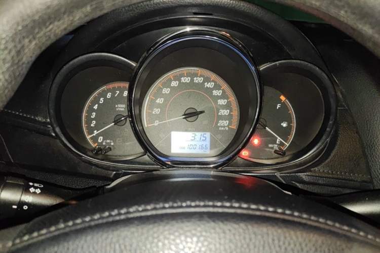 Used Toyota YARiS L Zhi Xiang 2021 1.5L CVT Leading Edition Odometer Close Up