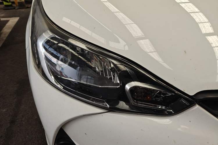 Used Toyota YARiS L Zhi Xiang 2021 1.5L CVT Leading Edition Right Front Headlight