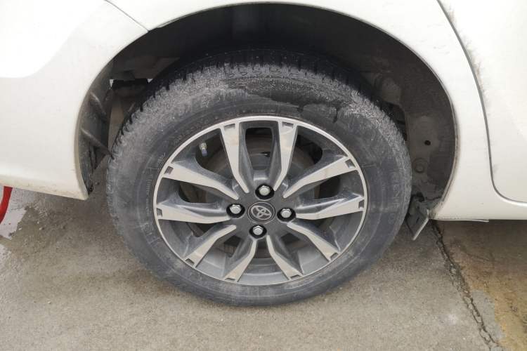 Used Toyota YARiS L Zhi Xiang 2021 1.5L CVT Luxury Edition Right Rear Wheel Hub