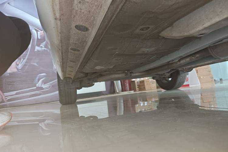 Used Toyota YARiS L Zhi Xiang 2021 1.5L CVT Leading Edition Right Side Sill
