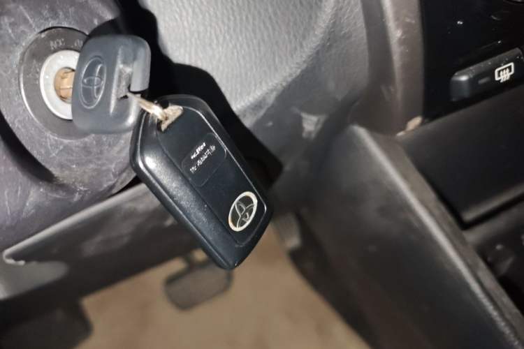Used Toyota YARiS L Zhi Xiang 2021 1.5L CVT Leading Edition Vehicle Key