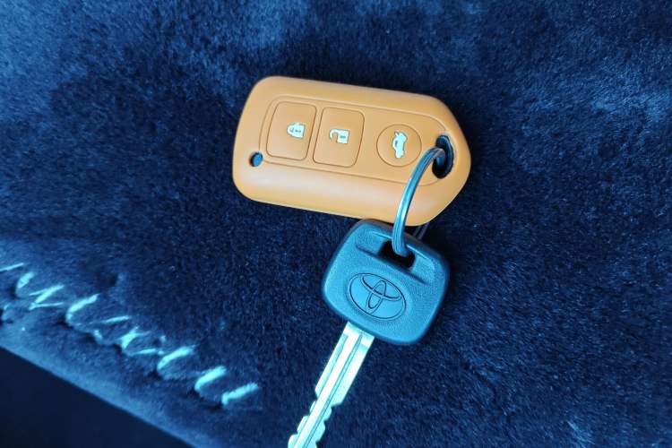 Used Toyota YARiS L Zhi Xiang 2021 1.5L CVT Leading Edition Vehicle Key