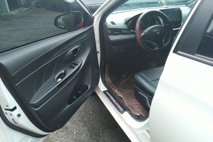 Used Toyota YARiS L Zhi Xiang 2022 1.5L CVT Leading PLUS Edition Driver Seat