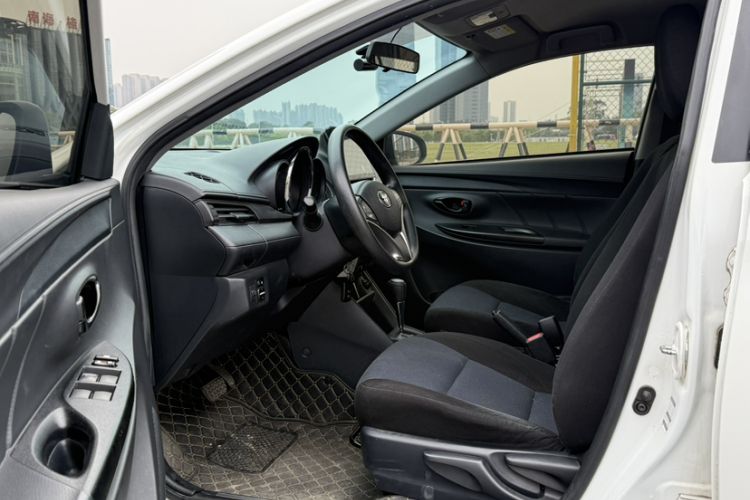 Used Toyota YARiS L Zhi Xiang 2022 1.5L CVT Leading PLUS Edition Interior 2