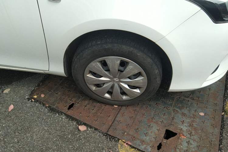 Used Toyota YARiS L Zhi Xiang 2022 1.5L CVT Leading PLUS Edition Right Front Wheel Hub