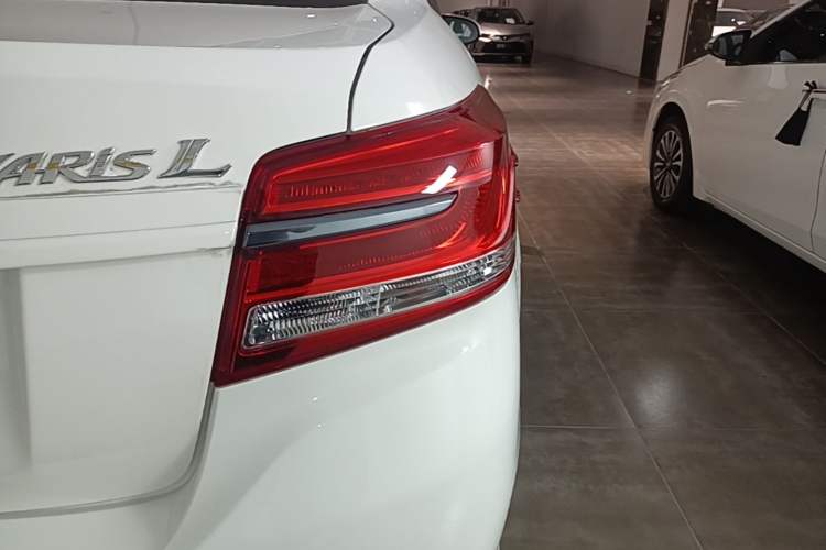Used Toyota YARiS L Zhi Xiang 2022 1.5L CVT Luxury PLUS Edition Right Rear Taillight