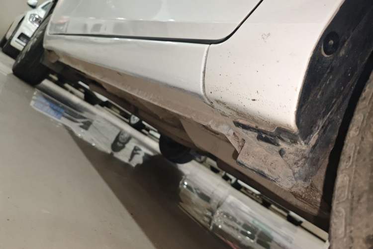 Used Toyota YARiS L Zhi Xiang 2022 1.5L CVT Leading PLUS Edition Right Side Sill