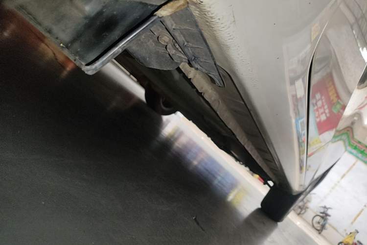 Used Toyota YARiS L Zhi Xiang 2022 1.5L CVT Leading PLUS Edition Right Side Sill