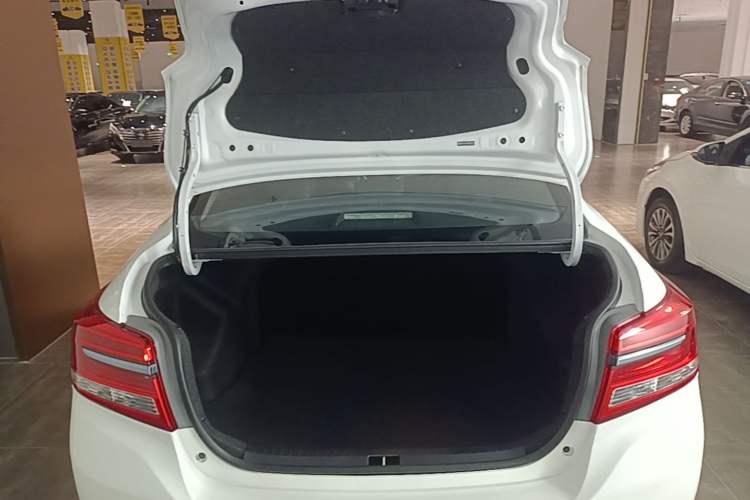 Used Toyota YARiS L Zhi Xiang 2022 1.5L CVT Luxury PLUS Edition Trunk
