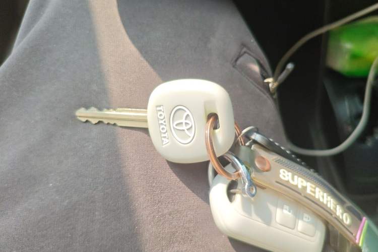 Used Toyota YARiS L Zhi Xiang 2022 1.5L CVT Leading PLUS Edition Vehicle Key