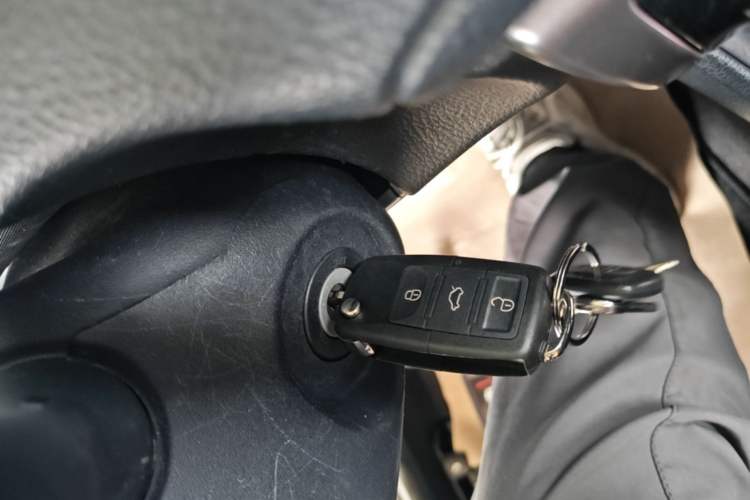 Used Toyota YARiS L Zhi Xiang 2022 1.5L CVT Leading PLUS Edition Vehicle Key