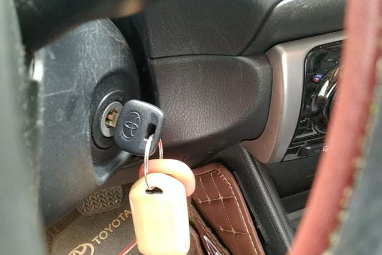 Used Toyota YARiS L Zhi Xiang 2022 1.5L CVT Leading PLUS Edition Vehicle Key