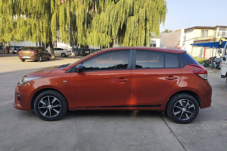 Used Toyota YARiS L Zhi Xuan 2015 1.5G Automatic Orange Limited Edition Exterior 3
