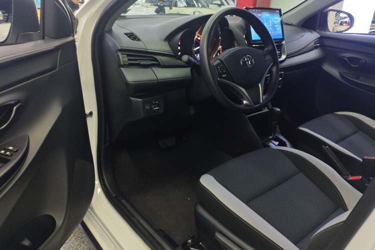 Used Toyota YARiS L Zhi Xuan 2022 X-Trail 1.5L CVT Leading PLUS Edition Interior 2