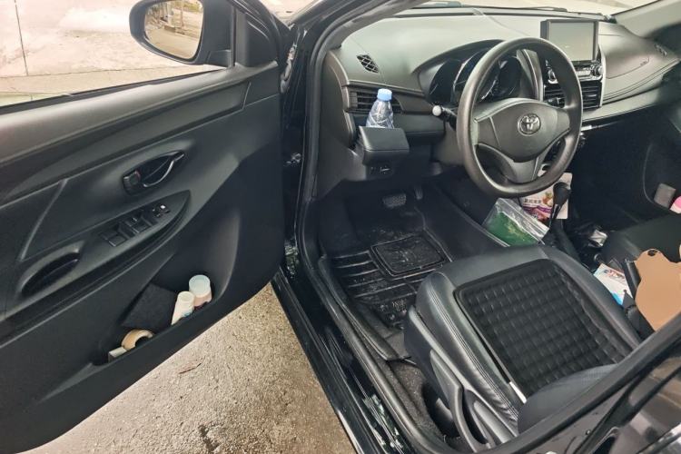 Used Toyota YARiS L Zhi Xuan 2014 1.3E Automatic Charm Edition Driver Seat