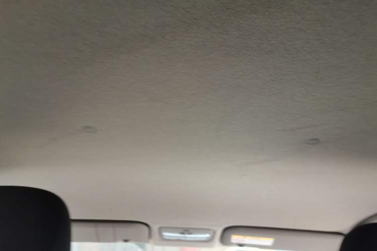 Used Toyota YARiS L Zhi Xuan 2014 1.5G Manual Xuan Dong Edition Headliner