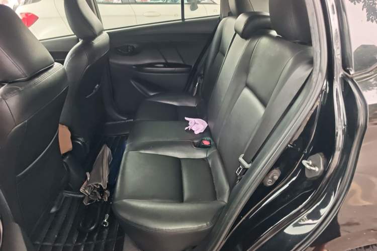 Used Toyota YARiS L Zhi Xuan 2014 1.3E Automatic Charm Edition Left Rear Seat