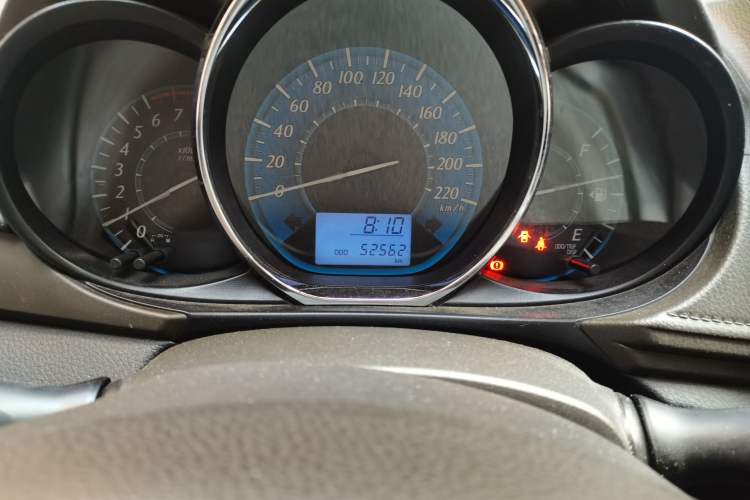 Used Toyota YARiS L Zhi Xuan 2014 1.5G Manual Xuan Dong Edition Odometer Close Up