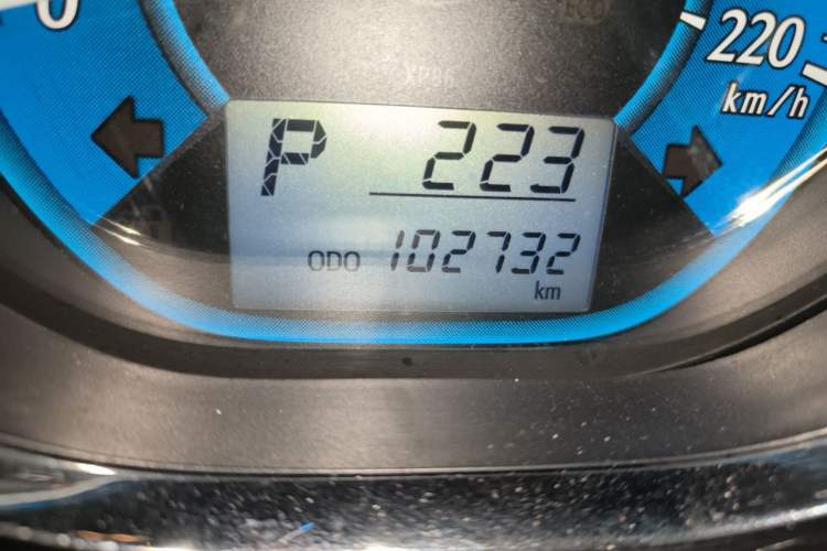 Used Toyota YARiS L Zhi Xuan 2014 1.5G Automatic Xuan Dong Edition Odometer Close Up