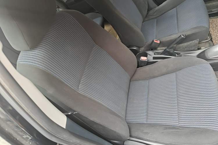 Used Toyota YARiS L Zhi Xuan 2014 1.5G Automatic Xuan Dong Edition Right Front Seat