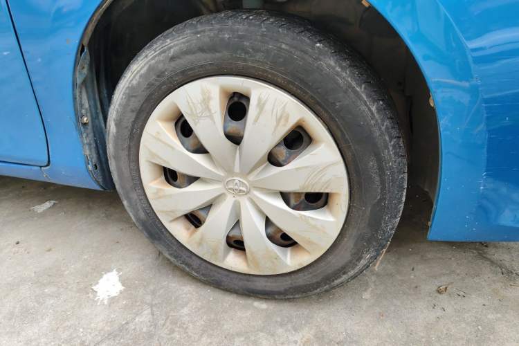 Used Toyota YARiS L Zhi Xuan 2014 1.3E Automatic Charm Edition Right Front Wheel Hub