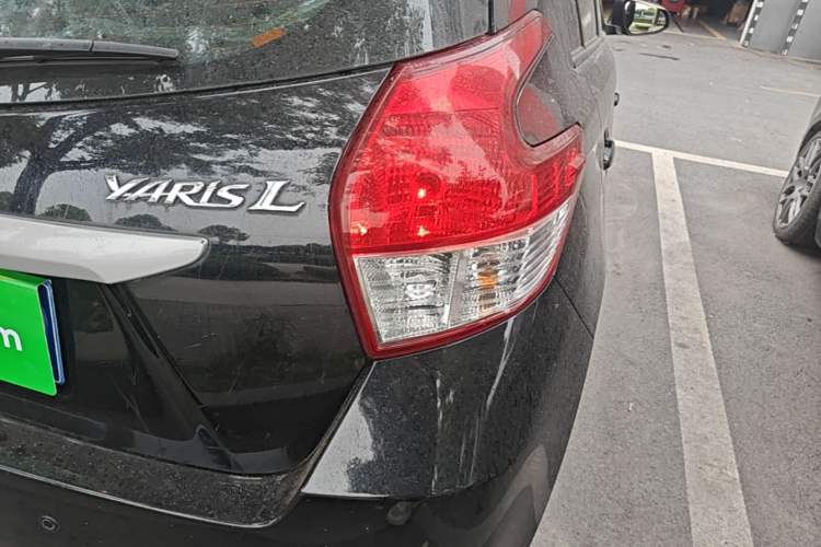 Used Toyota YARiS L Zhi Xuan 2014 1.5G Automatic Xuan Dong Edition Right Rear Taillight