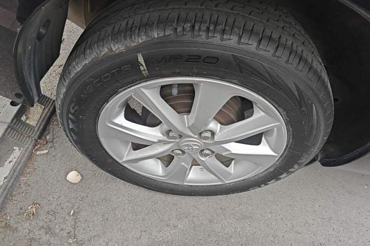 Used Toyota YARiS L Zhi Xuan 2014 1.5G Automatic Xuan Dong Edition Right Rear Wheel Hub