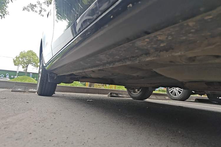 Used Toyota YARiS L Zhi Xuan 2014 1.5G Automatic Xuan Dong Edition Right Side Sill