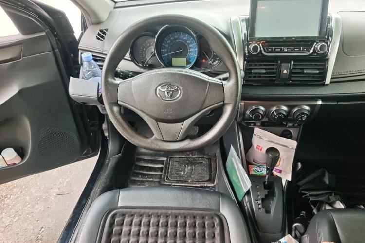 Used Toyota YARiS L Zhi Xuan 2014 1.3E Automatic Charm Edition Steering Wheel