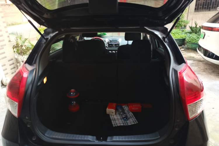 Used Toyota YARiS L Zhi Xuan 2014 1.5G Manual Xuan Dong Edition Trunk