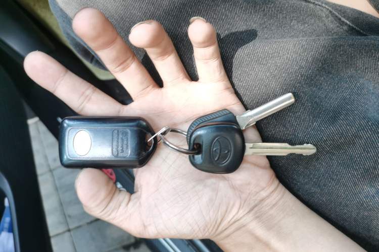 Used Toyota YARiS L Zhi Xuan 2014 1.5G Manual Xuan Dong Edition Vehicle Key
