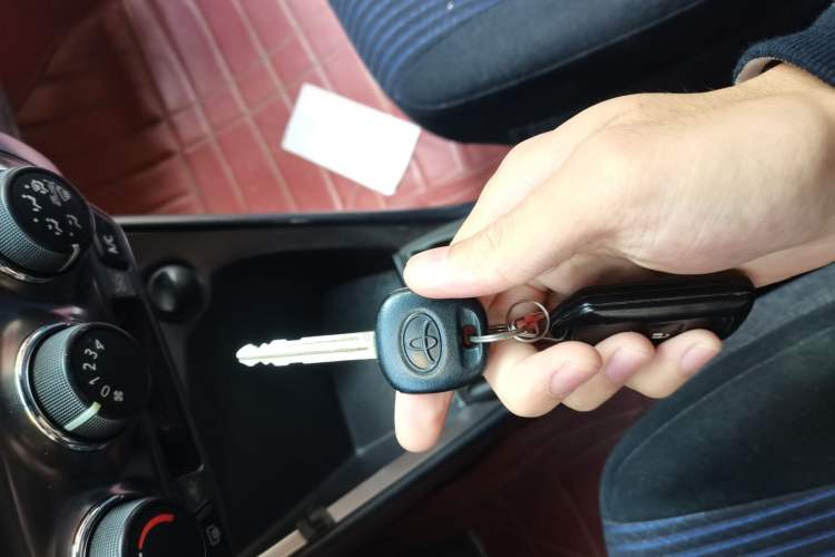 Used Toyota YARiS L Zhi Xuan 2014 1.5G Manual Xuan Dong Edition Vehicle Key