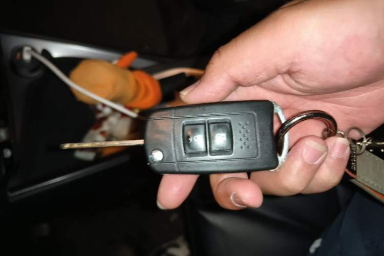 Used Toyota YARiS L Zhi Xuan 2014 1.5G Automatic Xuan Dong Edition Vehicle Key