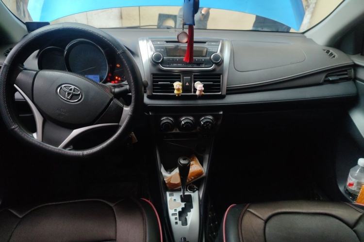 Used Toyota YARiS L Zhi Xuan 2014 1.5G Automatic Xuan Dong Edition Center Console