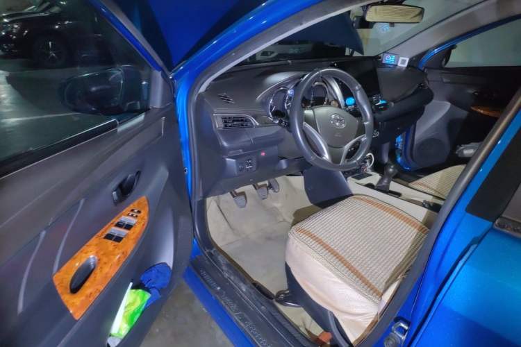 Used Toyota YARiS L Zhi Xuan 2014 1.5G Manual Xuan Dong Edition Driver Seat