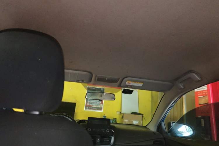 Used Toyota YARiS L Zhi Xuan 2014 1.3E Automatic Charm Edition Headliner