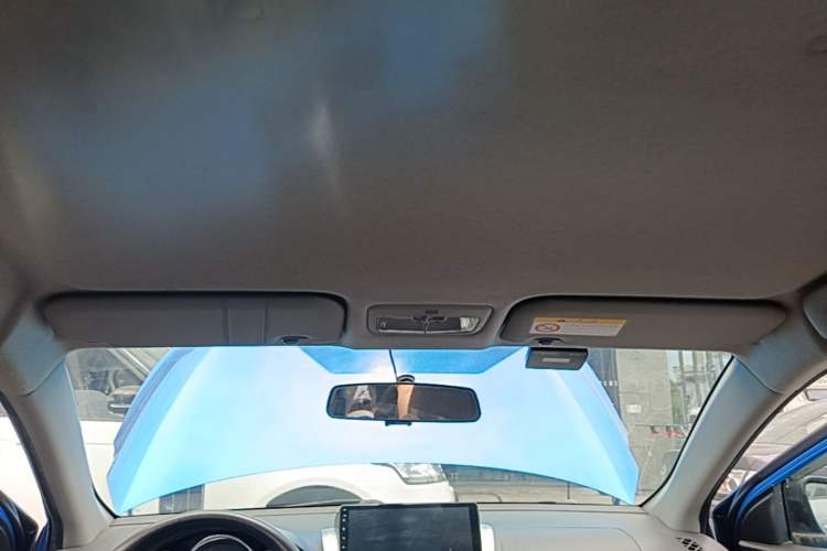 Used Toyota YARiS L Zhi Xuan 2014 1.3E Manual Charm Edition Headliner