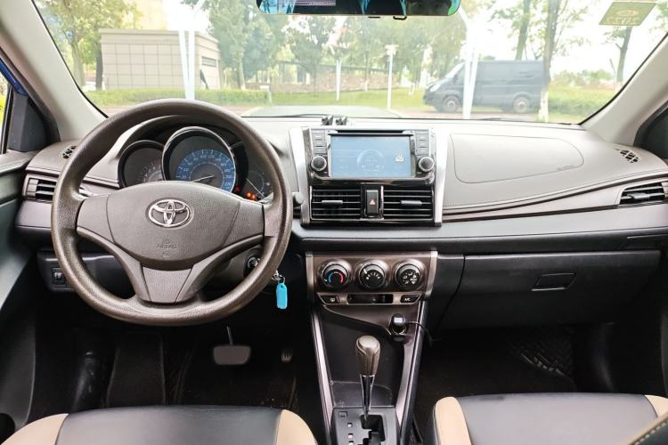 Used Toyota YARiS L Zhi Xuan 2014 1.3E Automatic Charm Edition Interior 2