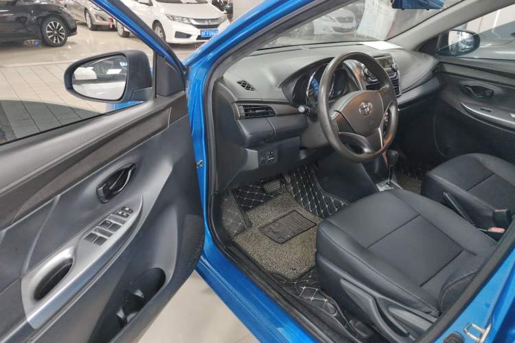 Used Toyota YARiS L Zhi Xuan 2014 1.5G Automatic Xuan Dong Edition Interior 2