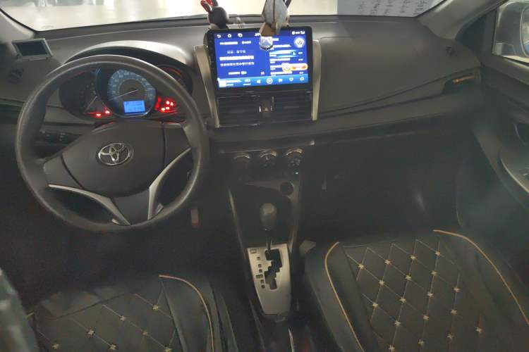 Used Toyota YARiS L Zhi Xuan 2014 1.5G Automatic Xuan Dong Edition Interior 3