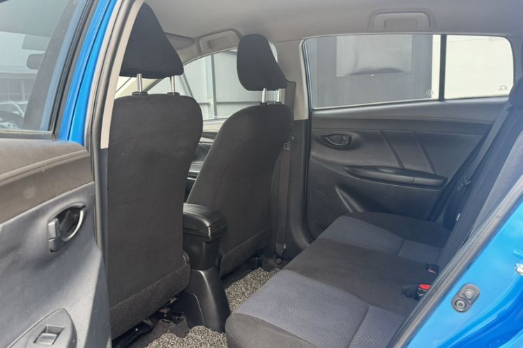 Used Toyota YARiS L Zhi Xuan 2014 1.3E Automatic Charm Edition Interior 4