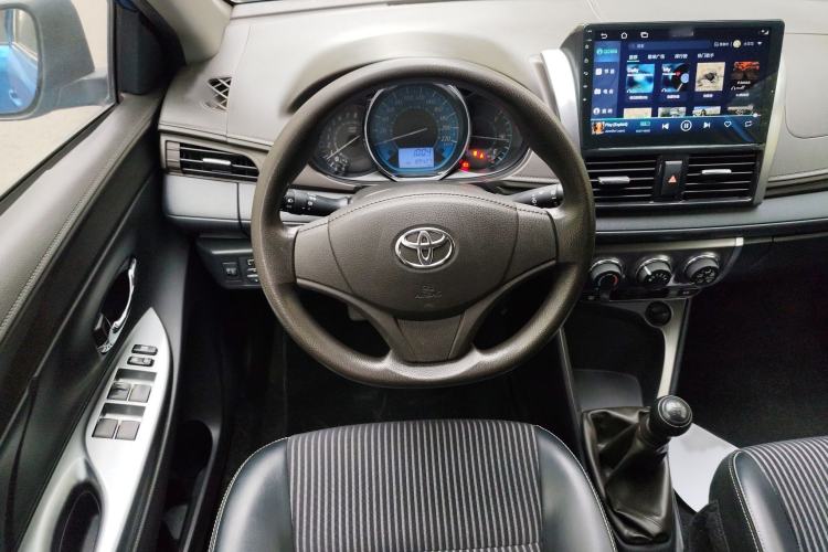 Used Toyota YARiS L Zhi Xuan 2014 1.3E Manual Charm Edition Interior 4