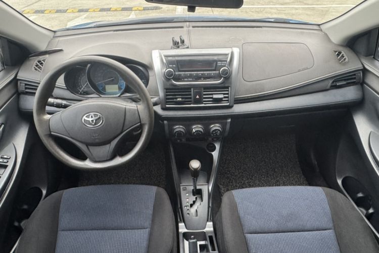 Used Toyota YARiS L Zhi Xuan 2014 1.3E Automatic Charm Edition Interior 5