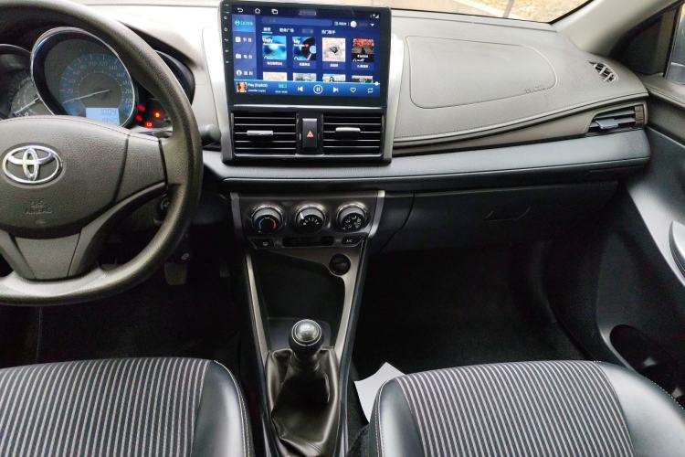 Used Toyota YARiS L Zhi Xuan 2014 1.3E Manual Charm Edition Interior 5