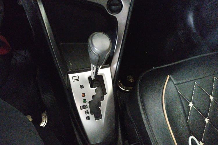 Used Toyota YARiS L Zhi Xuan 2014 1.5G Automatic Xuan Dong Edition Interior 6