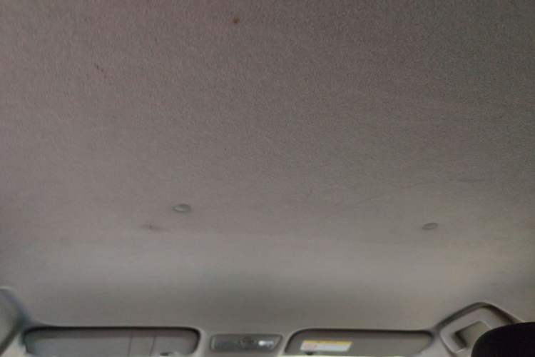 Used Toyota YARiS L Zhi Xuan 2014 1.3E Manual Charm Edition Interior 6